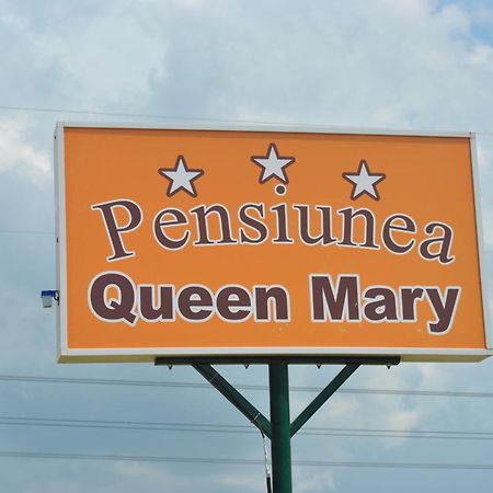 Pensiunea Queen Mary Sînpetru Exterior photo